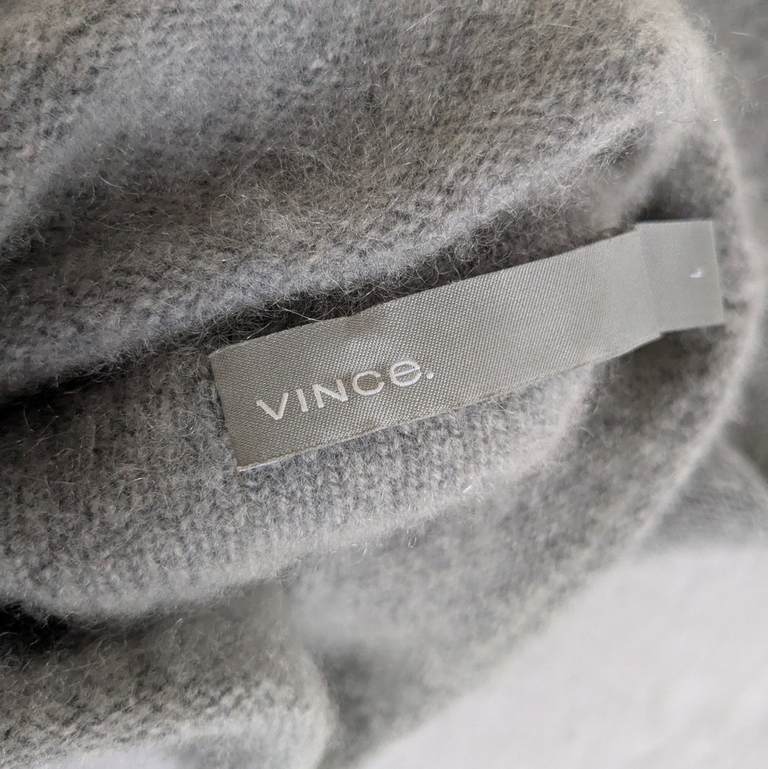 Vince Grey Cashmere Sweater Size Large