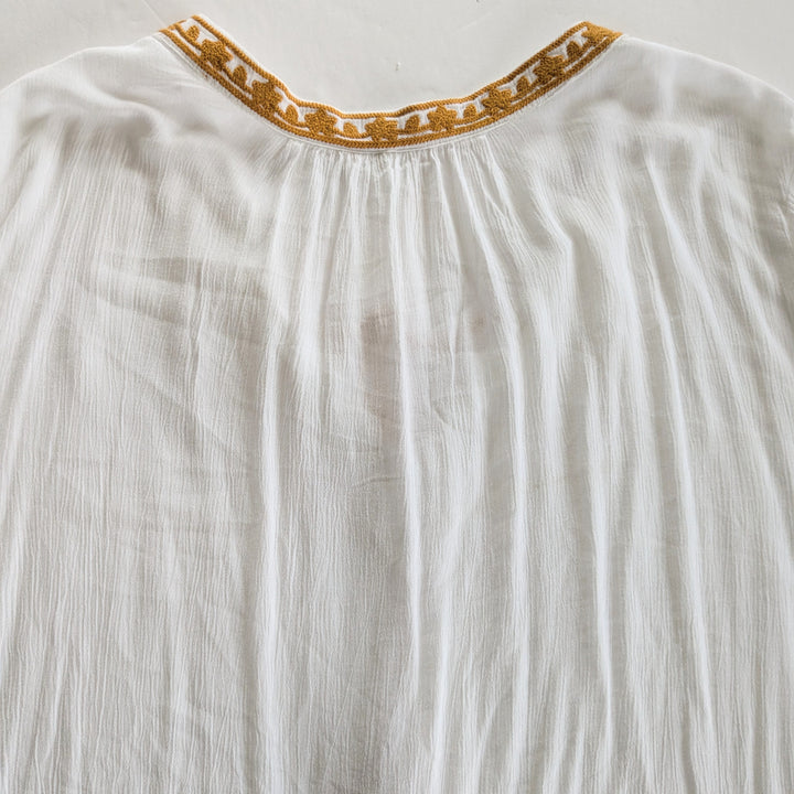 Starling Reine Top Spirit Embroidered Shirt Size Large NWT