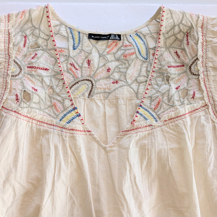 Black Tape Peasant Top Size XL NWT
