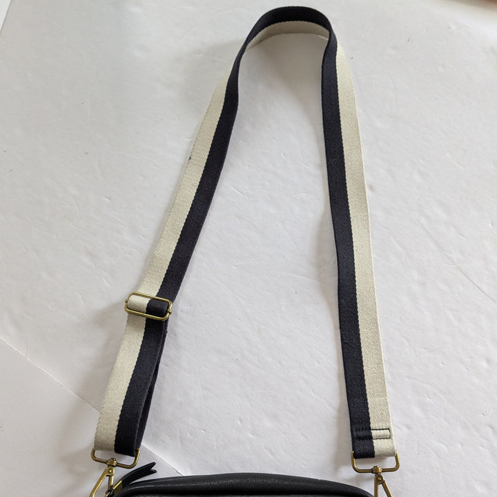 Madewell Large Transport Camera Crossbody Bag MA359