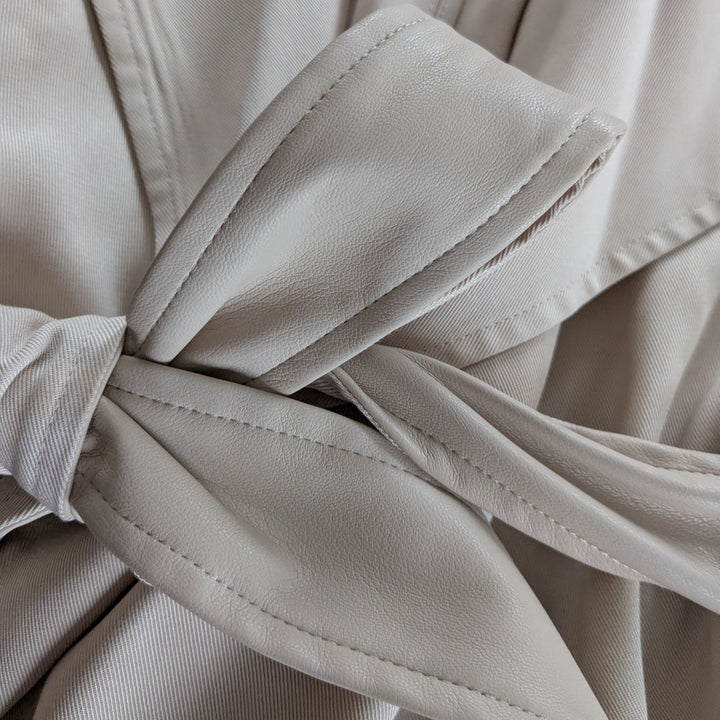 Badgley Mischka Trench Coat Size Medium