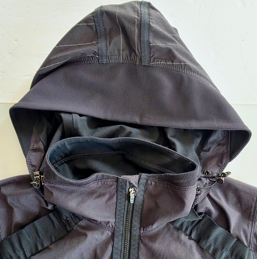 Lululemon Run Bandit Jacket Size 8