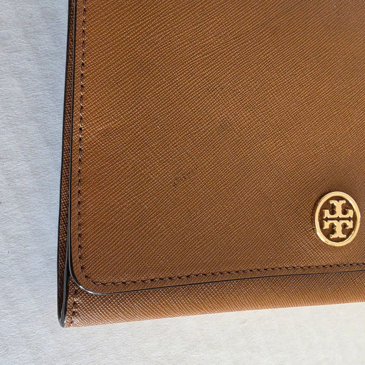 Tory Burch Robinson Crossbody Wallet