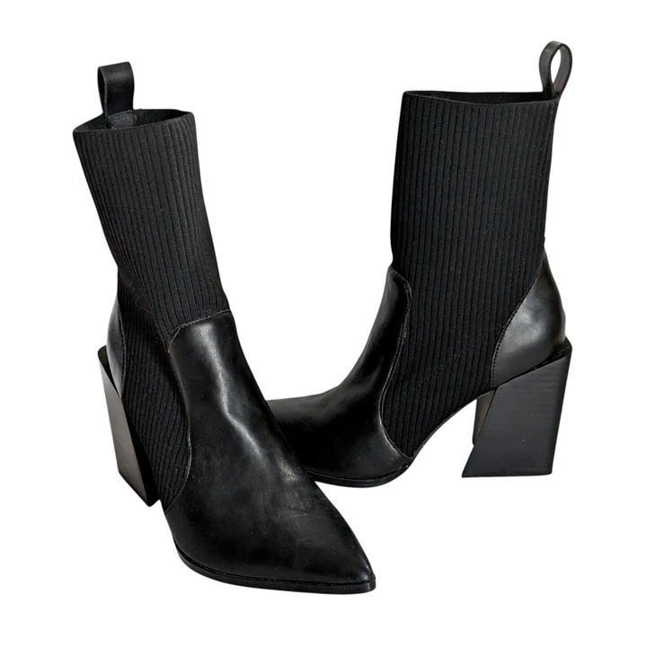 Steve Madden Tackle Sock Boots Size 6.5