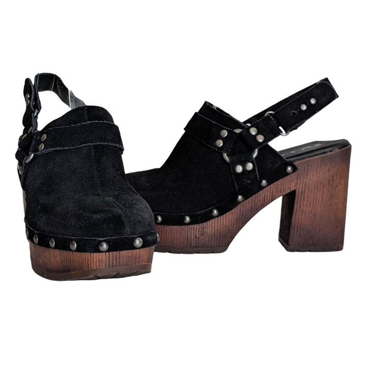 Korks Suede Clogs Size 6