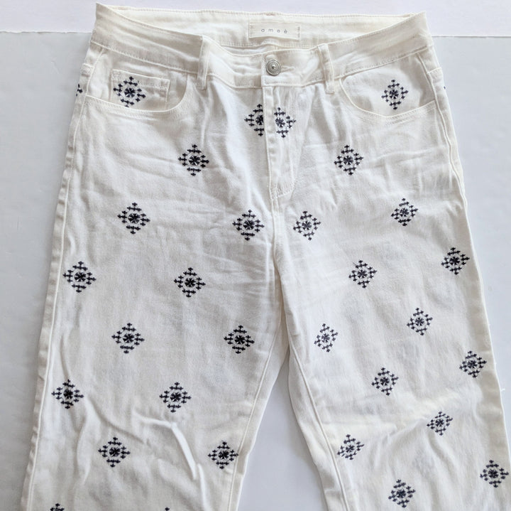 Amee White Embroidered Jeans Size XL