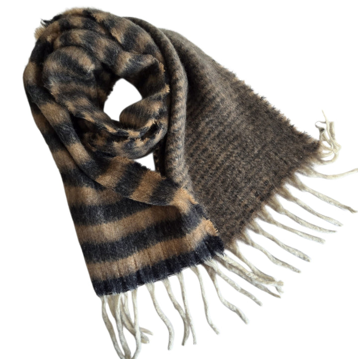 Area Stars Striped Scarf NWT