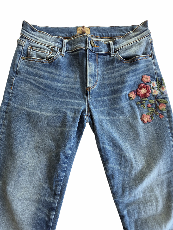 Driftwood Embroidered Jeans Size 26