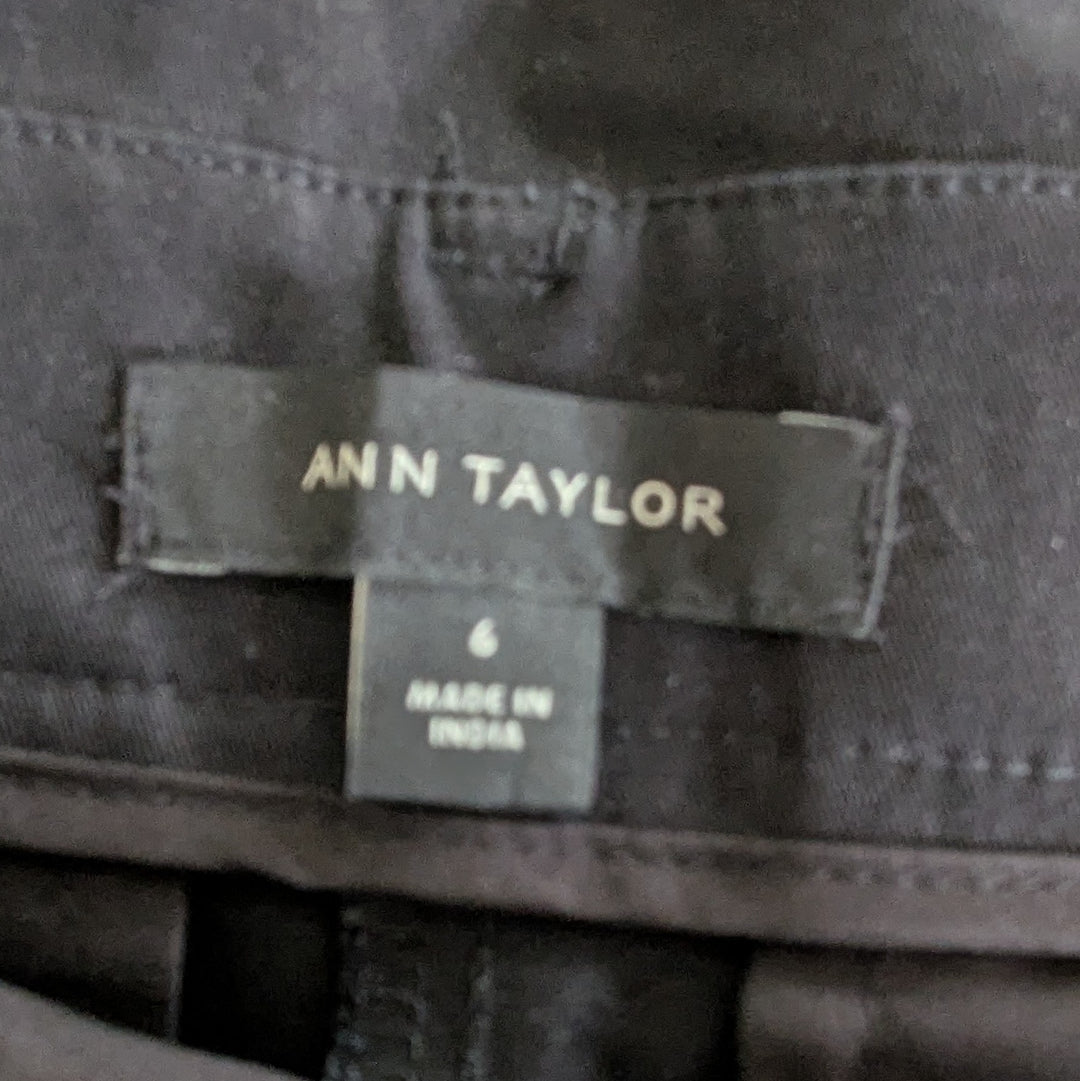 Ann Taylor Black Shorts Size 6