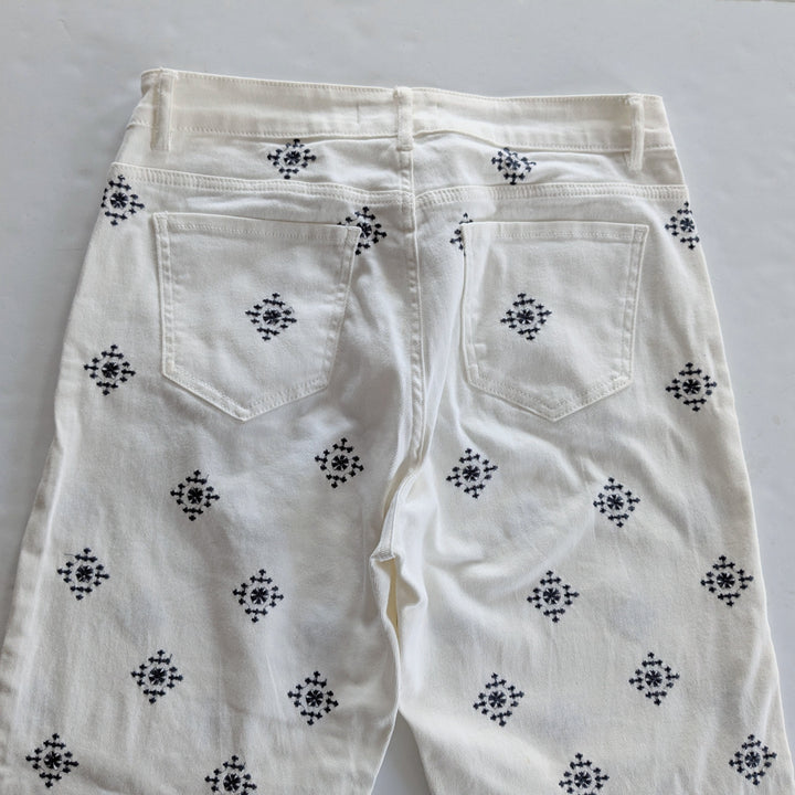Amee White Embroidered Jeans Size XL