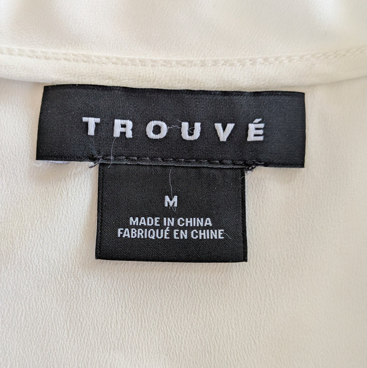 Trouve Cream Blouse Size Medium