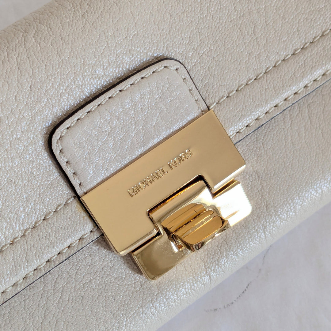 MICHAEL Michael Kors Deneuve Tri Fold Wallet NWT