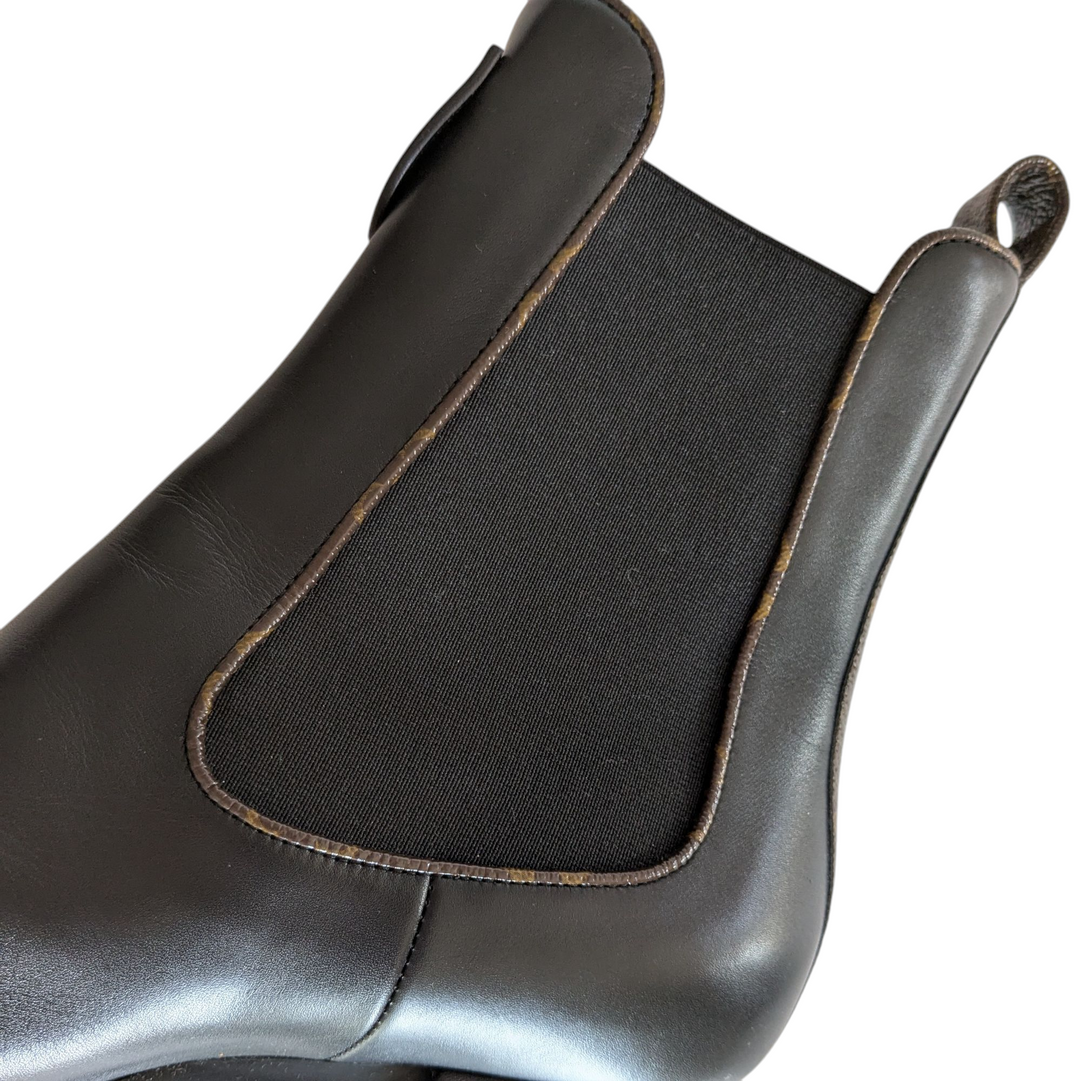 Louis Vuitton Beaubourg Ankle Boots Size 40