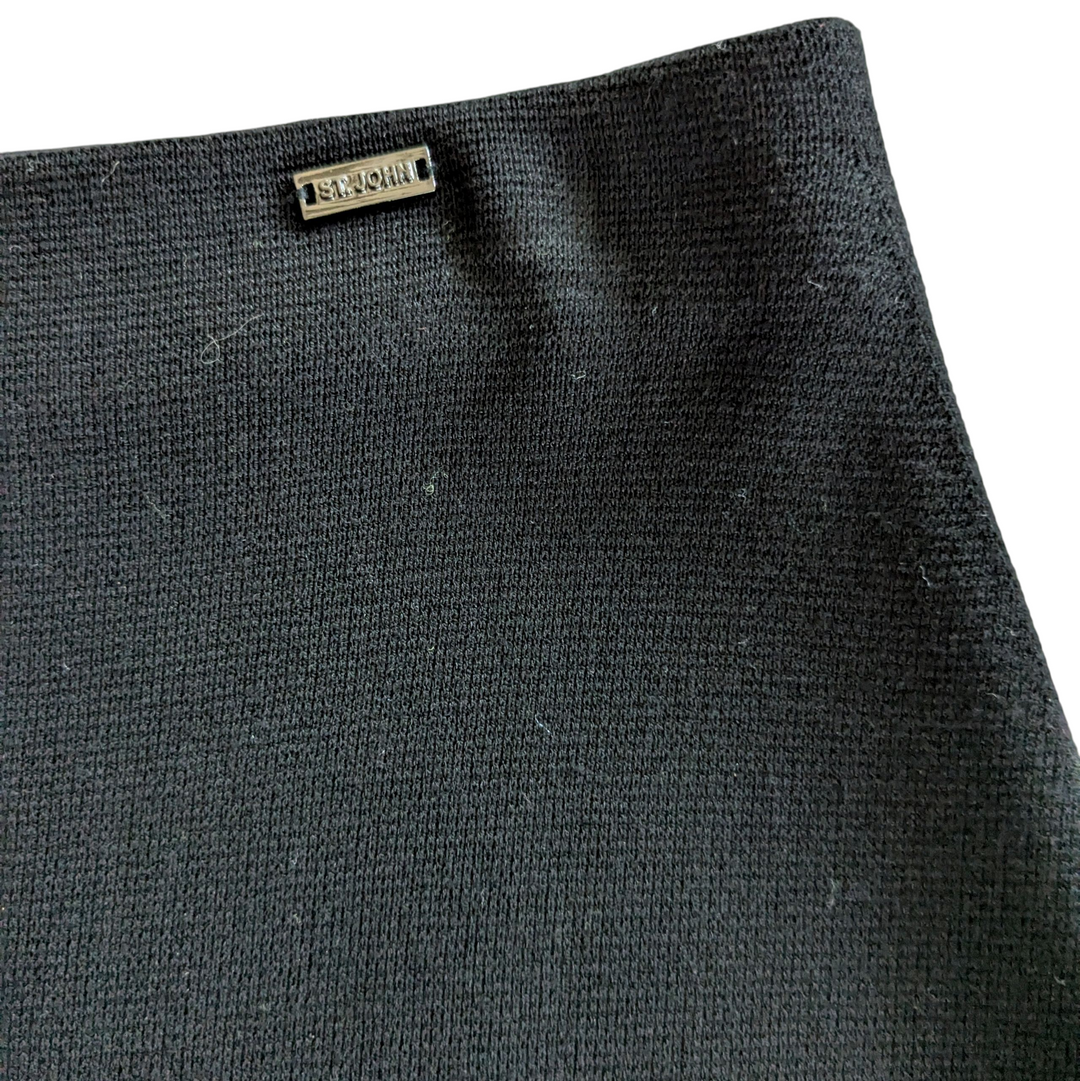St John Knit Pencil Skirt Size Medium NWT