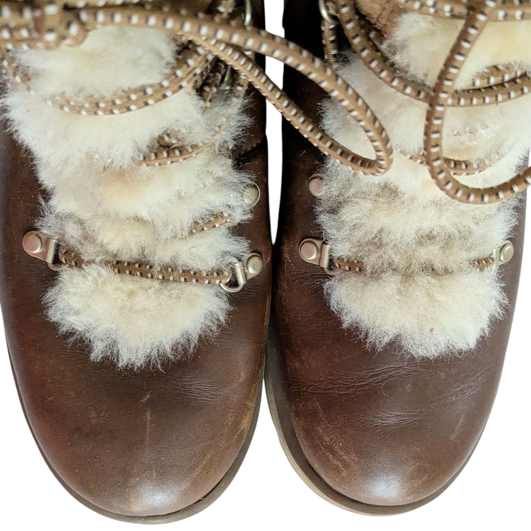 UGG Viki Waterproof Boots Size 7.5
