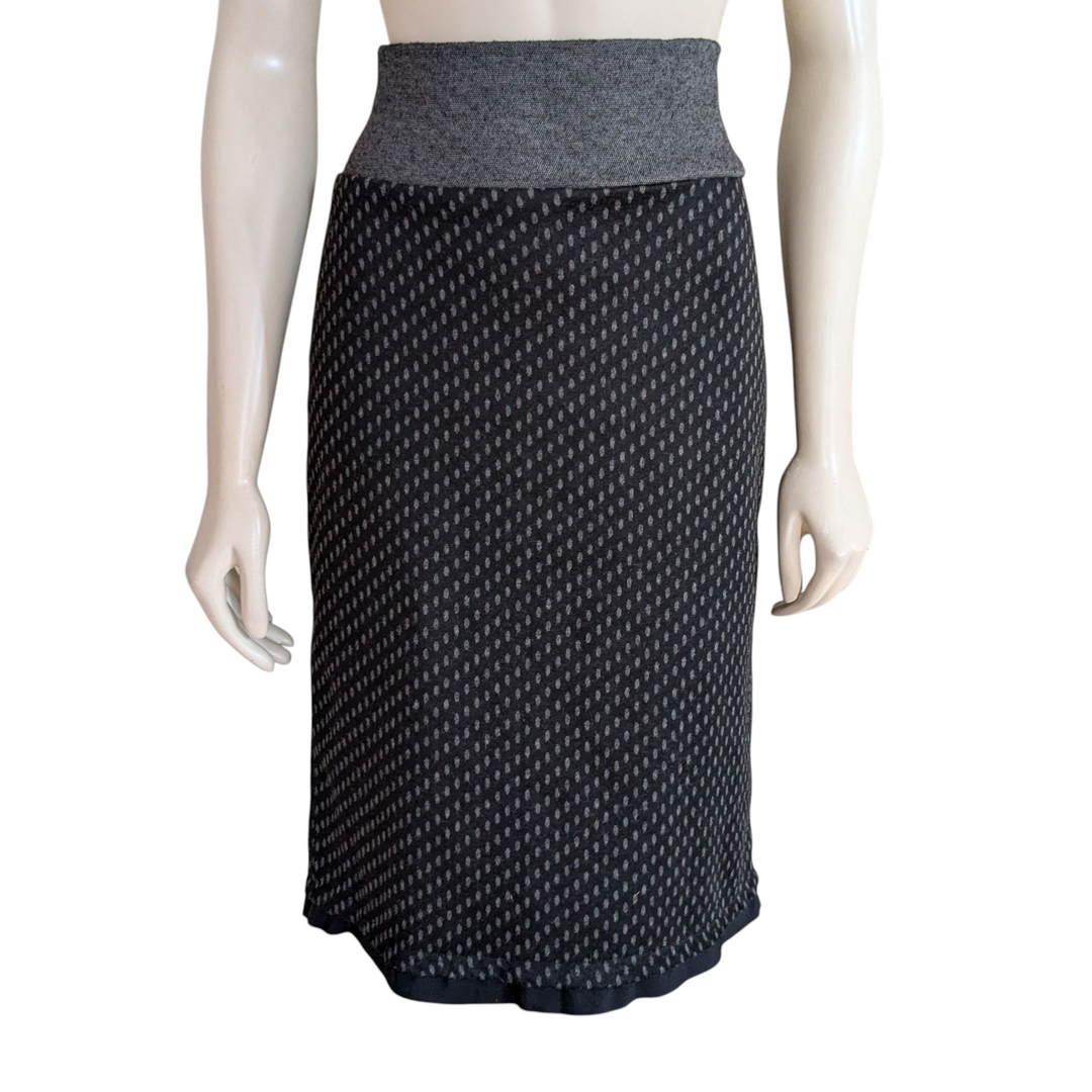 Neesh by D.A.R Knit Skirt Size Small