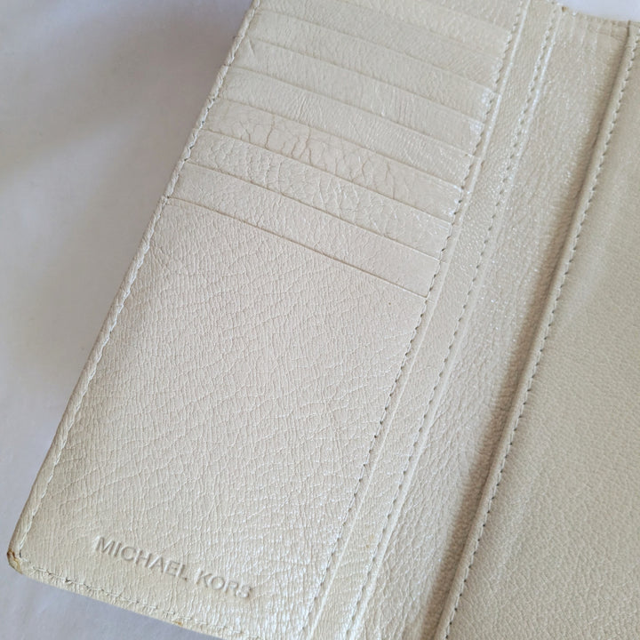 MICHAEL Michael Kors Deneuve Tri Fold Wallet NWT