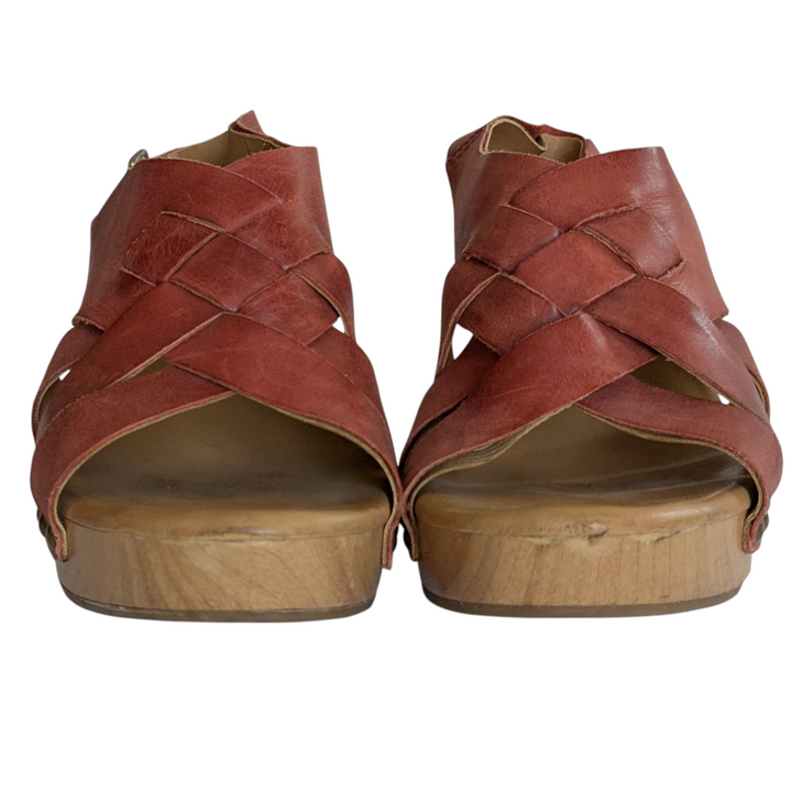 Korks Berengo Leather Heeled Sandals Size 10