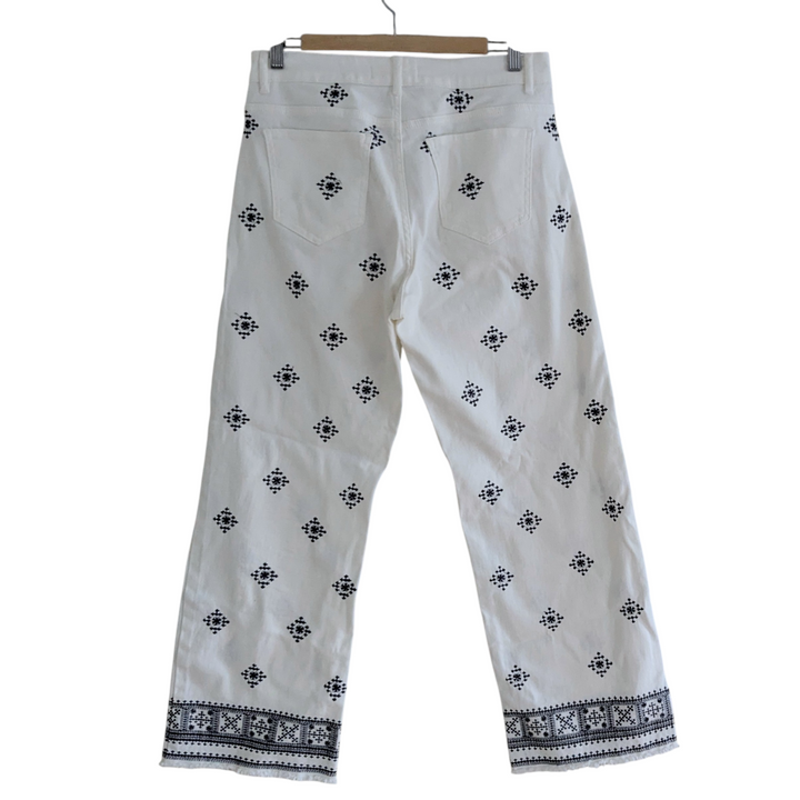 Amee White Embroidered Jeans Size XL