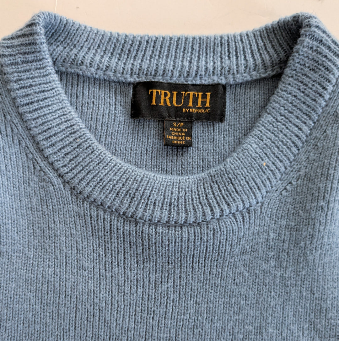 Truth by Republic Blue Sweater Size Small