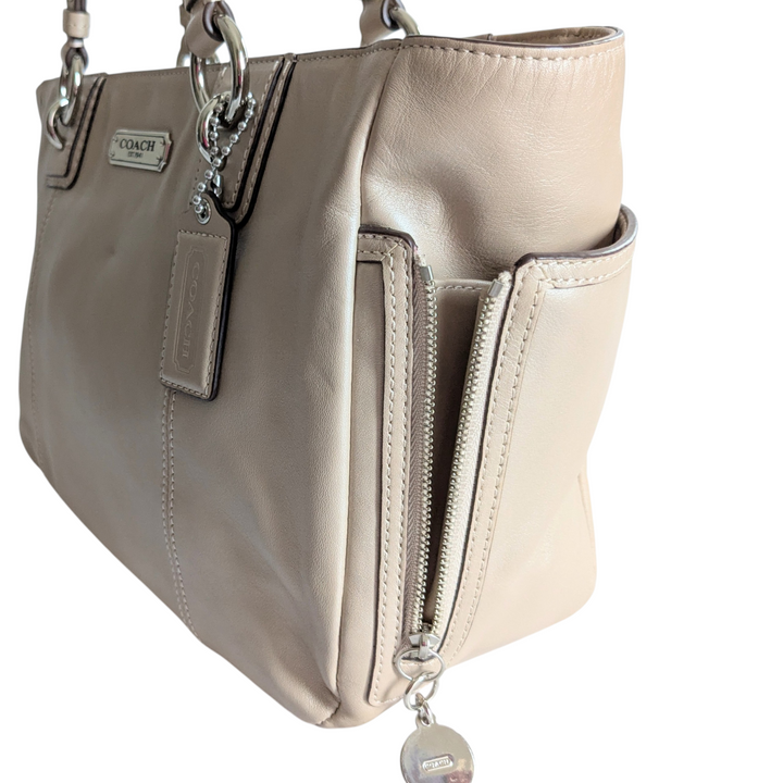 Coach Gallery Shoulder Bag 19252
