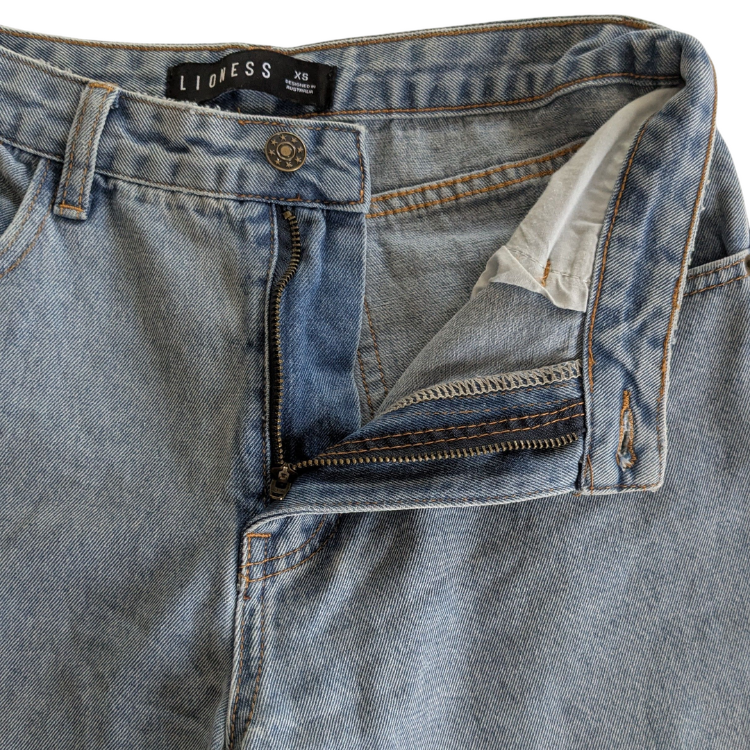 Lioness Barrel Leg Jeans Size XS