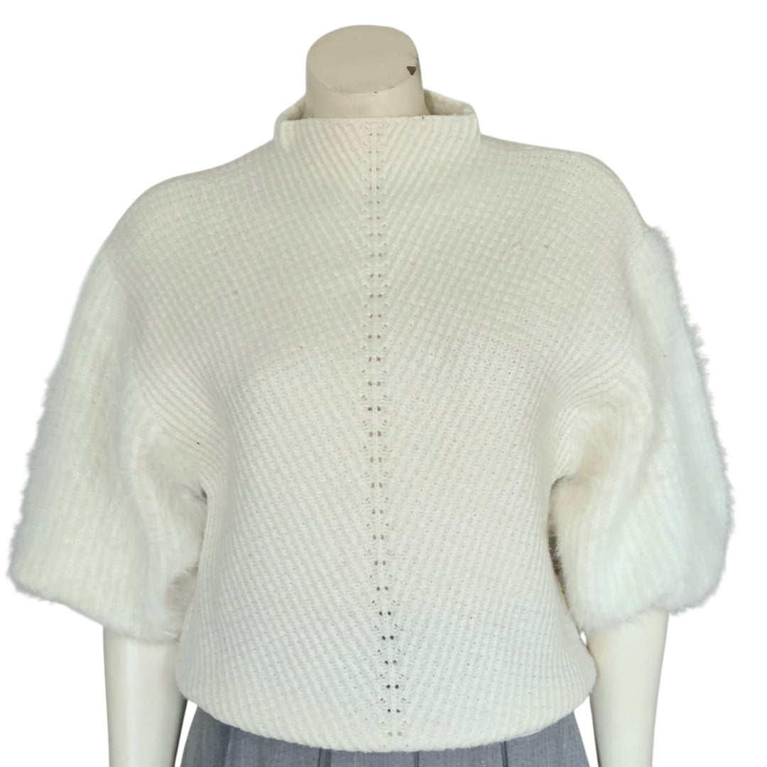 Knitted & Knotted Sweatet Size Medium