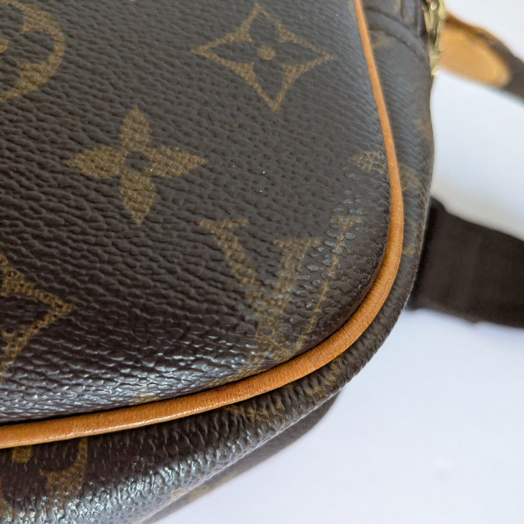 Louis Vuitton Monogrammed Logo Leather Reporter PM Bag