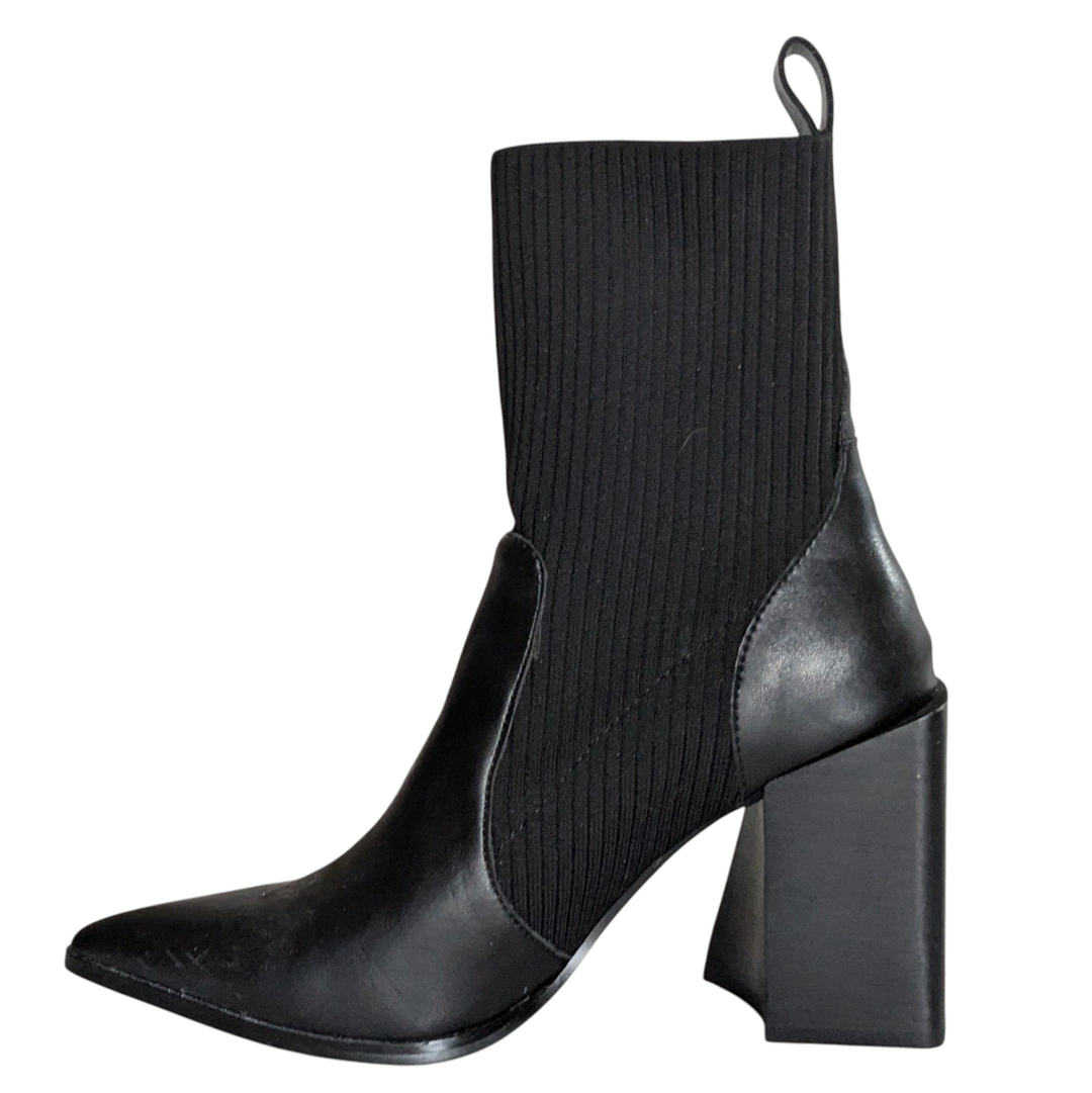Steve Madden Tackle Sock Boots Size 6.5