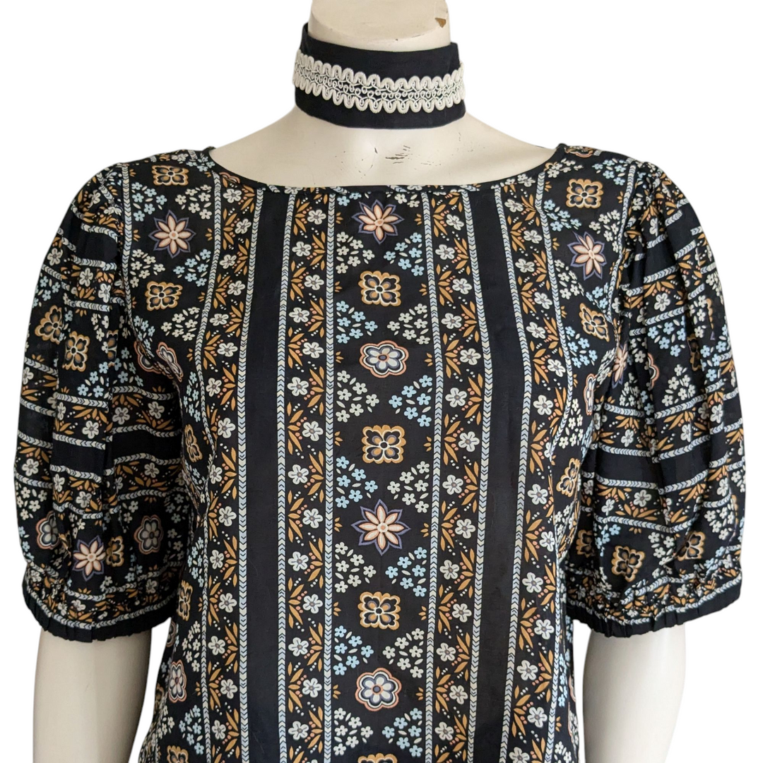 Ann Taylor Floral Top Size Small Petite