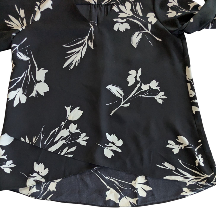 Vince Camuto Black & White Tunic Size Medium