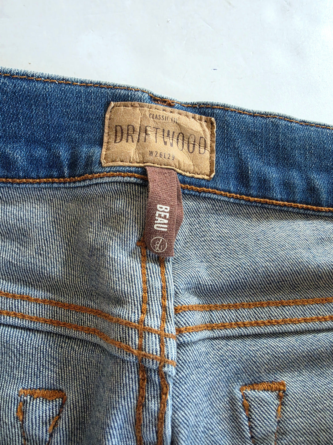 Driftwood Embroidered Jeans Size 26