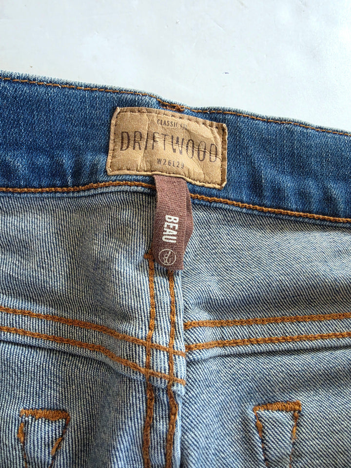 Driftwood Embroidered Jeans Size 26