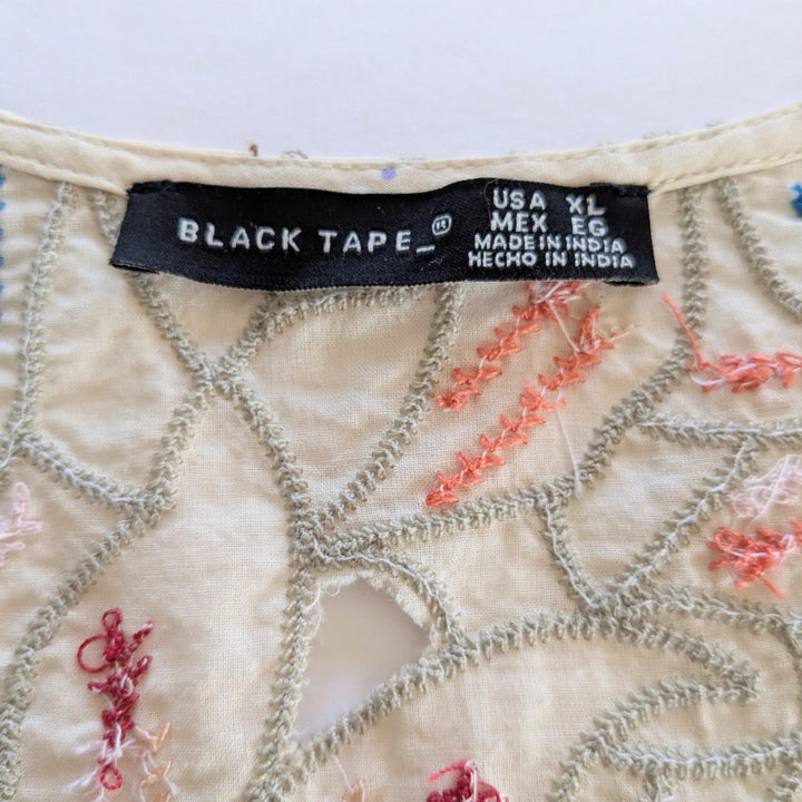 Black Tape Peasant Top Size XL NWT