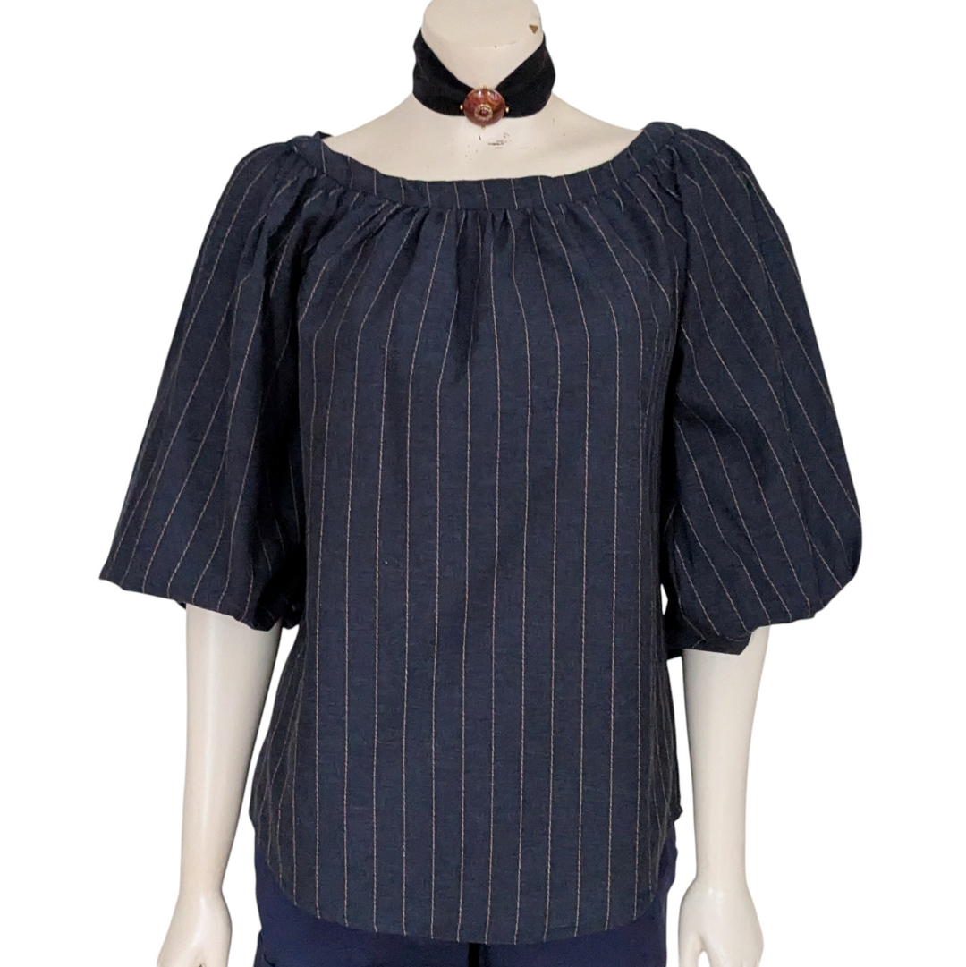 Listicle Navy Top Size Small