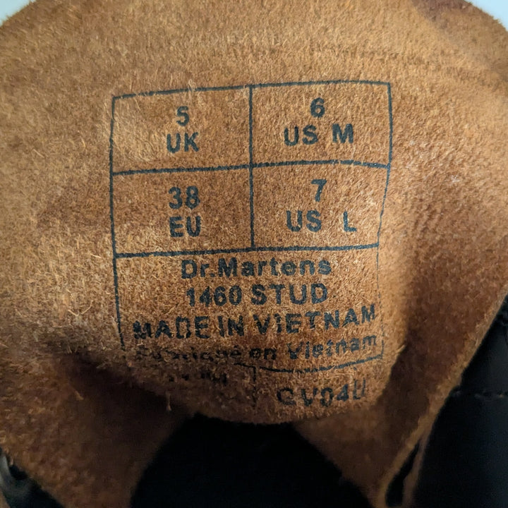 Dr Martens 1460 Stud Boots Size 7