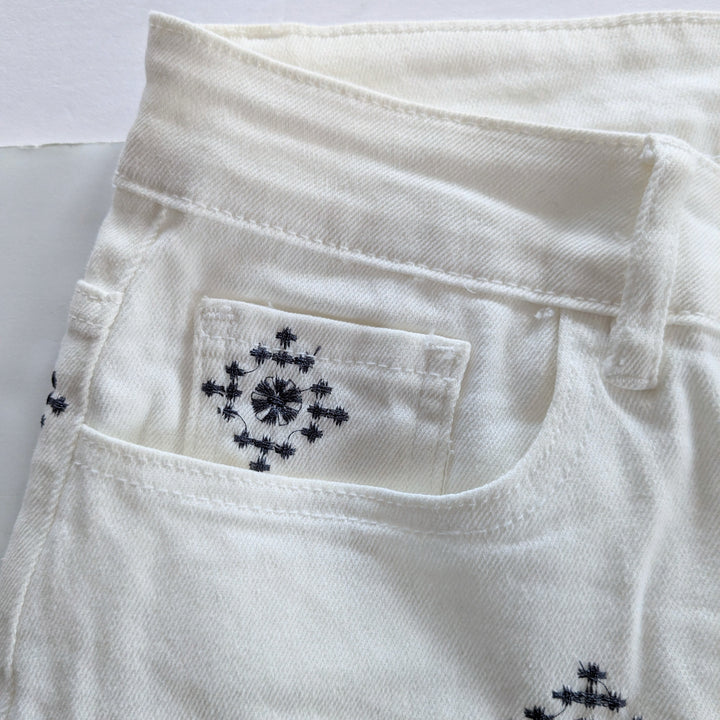 Amee White Embroidered Jeans Size XL