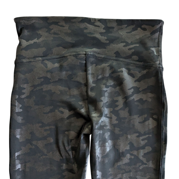 Spanx Black Camo Print Leggings Size Medium