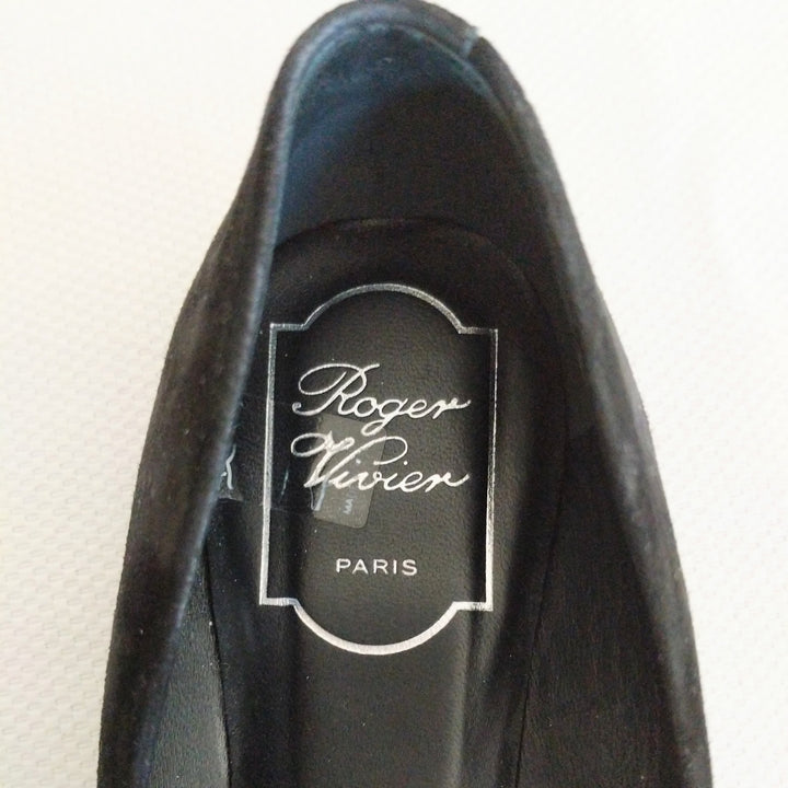 Roger Vivier Moda Grommette Ballet Flats Size 39.5
