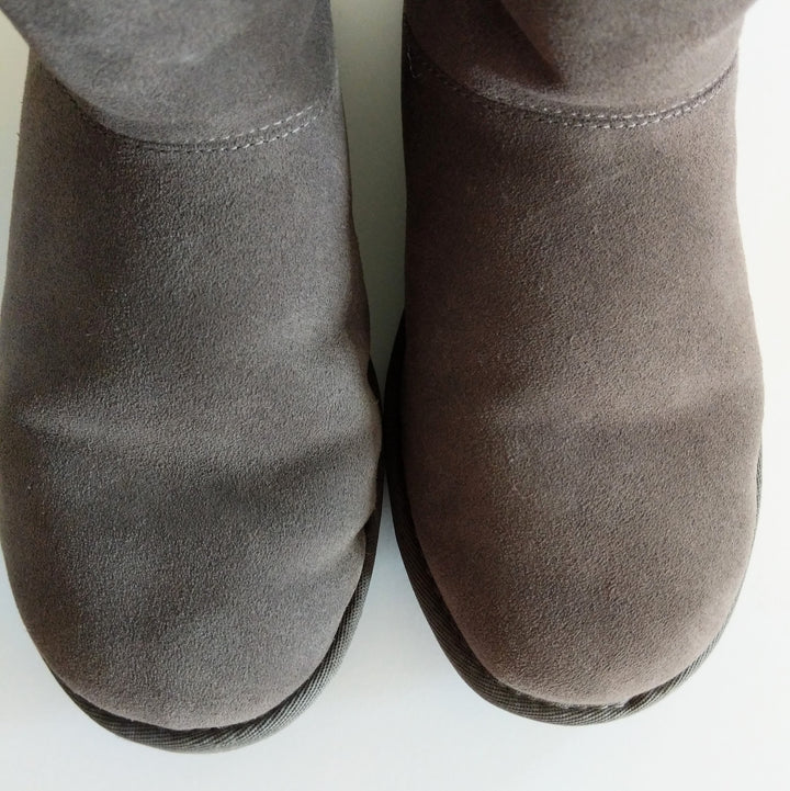 UGG Florence Boots in Grey Suede Size 7