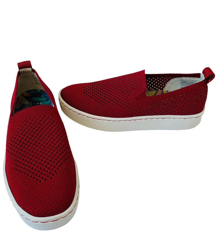 Born Solstice Scarlet Red Knit Slip On Platform Sneaker Size 7