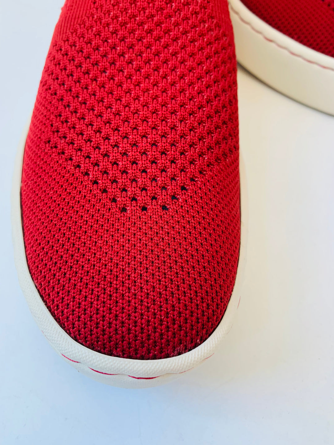 Born Solstice Scarlet Red Knit Slip On Platform Sneaker Size 7
