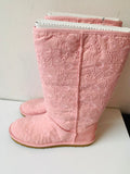 Ugg’s Light Pink Eyelet Lace Boots Size 6/7 New