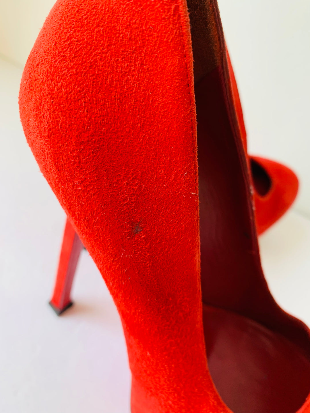 Yves Saint Laurent Tribute Red Suede Platform Pump Size 36