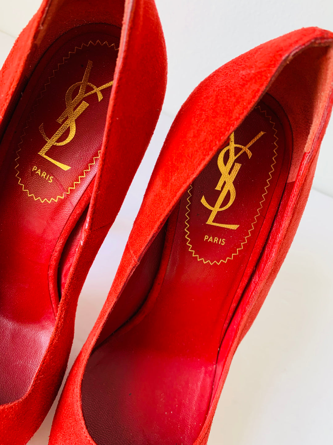 Yves Saint Laurent Tribute Red Suede Platform Pump Size 36