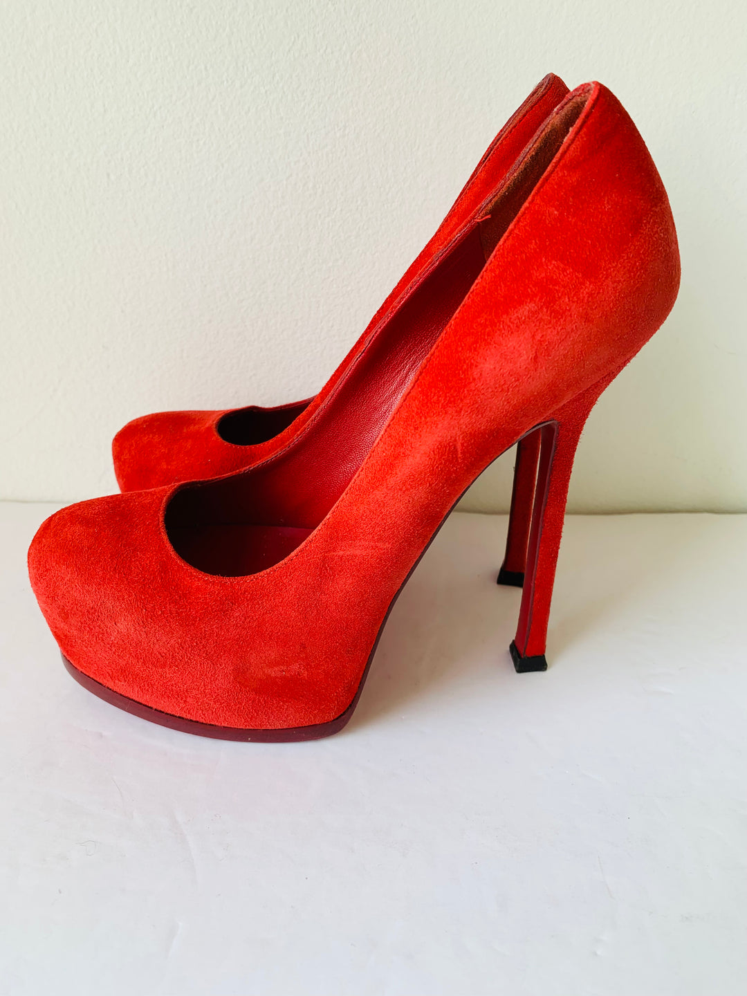 Yves Saint Laurent Tribute Red Suede Platform Pump Size 36